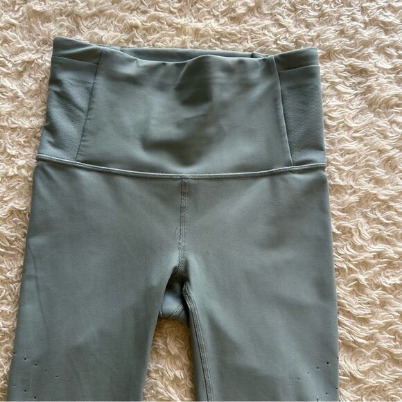 Lululemon Zoned In Tight 27” *Envelope Pocket Blue Cast size 4 - Picture 7 of 14